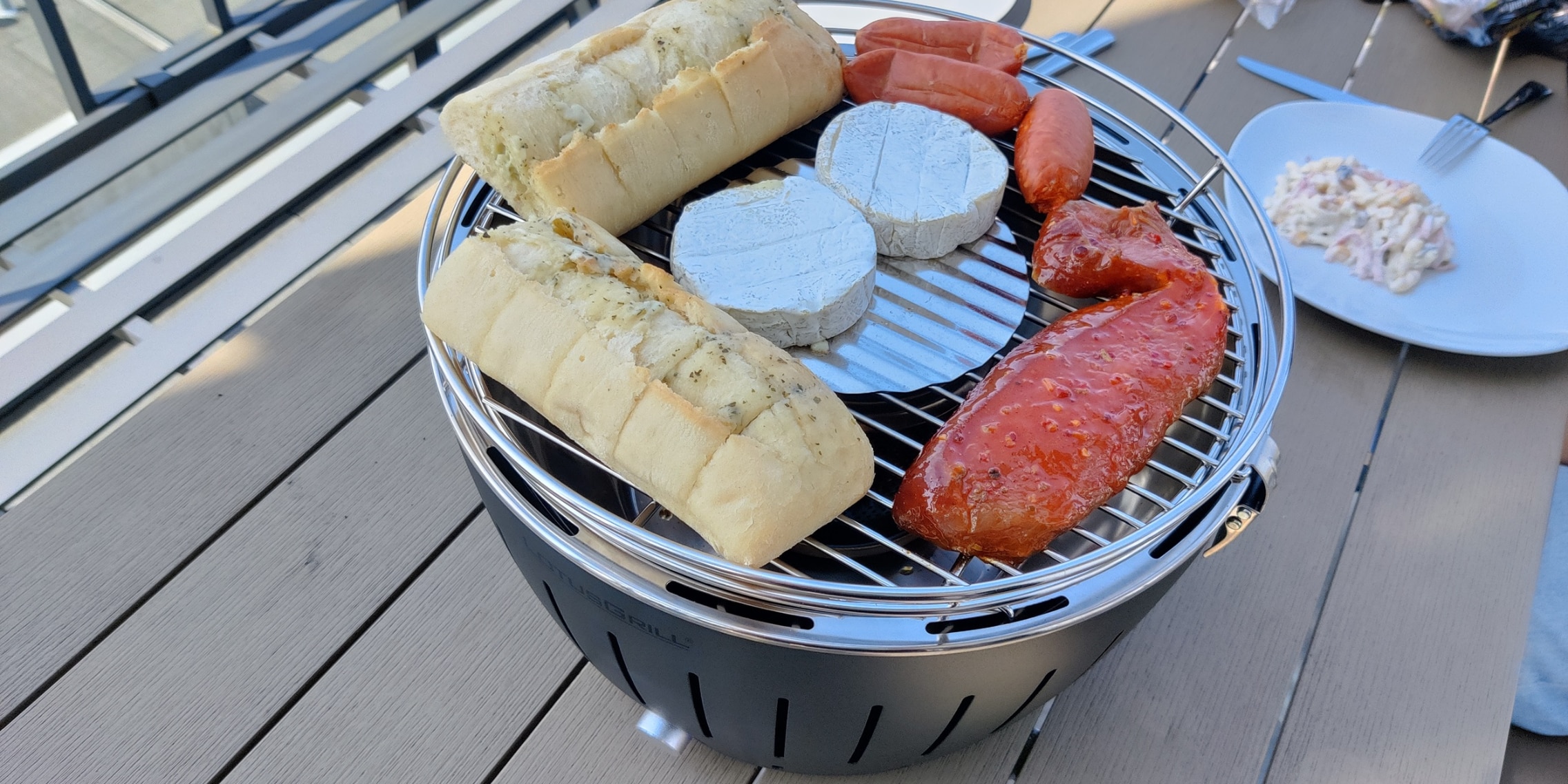 Lotus grill review | smokeless barbecue - Galaxus