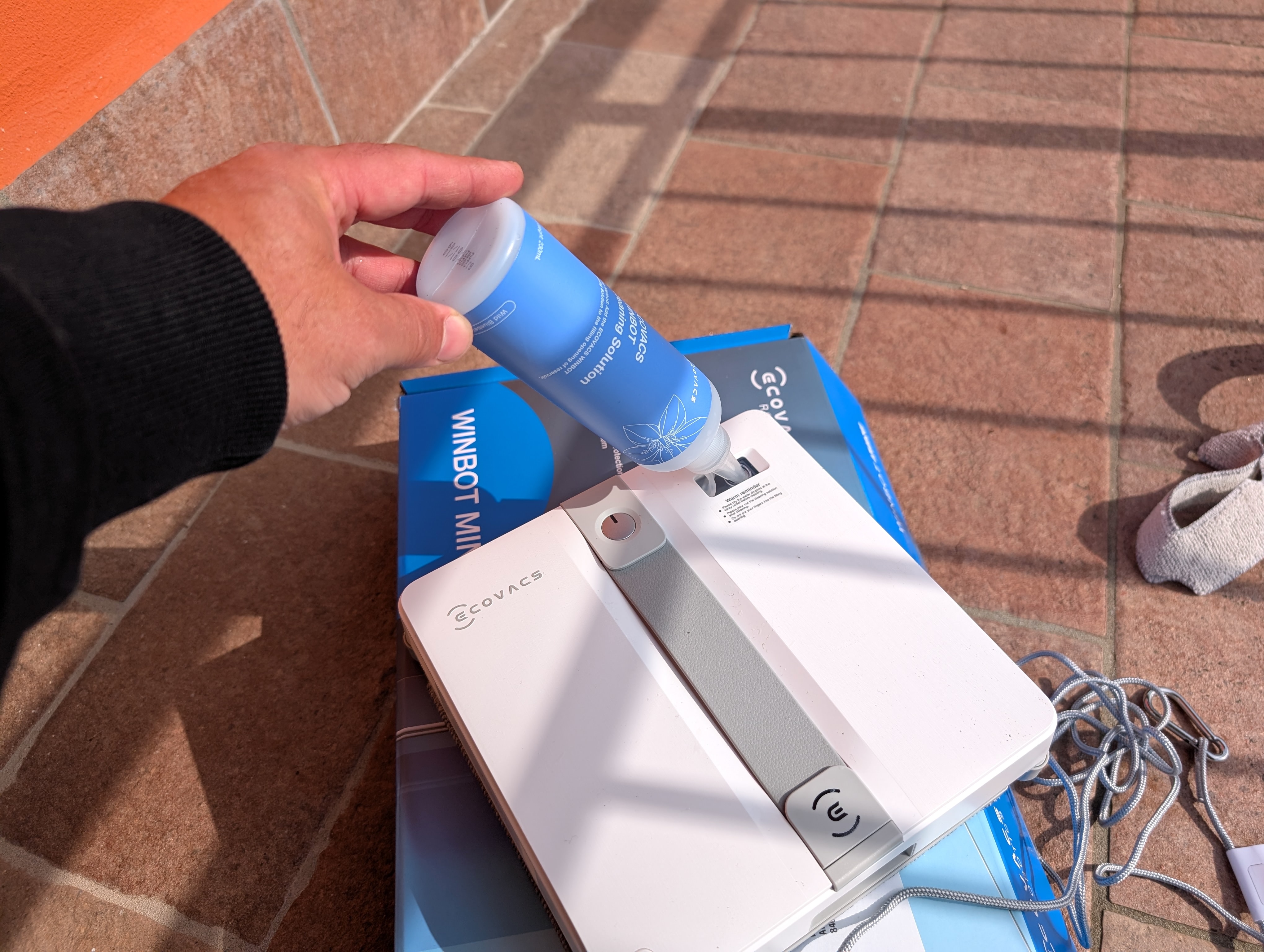 Ecovacs WINBOT MINI 本体 1_2_1200x1200_crop_center.jpg?