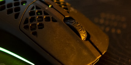 L’Aerox 3 è realizzato in ABS, ma a me sembra più PBT.