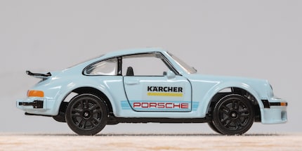 Jan Schäfer with his Porsche 934.