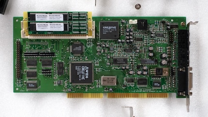 Creative Sound Blaster AWE32 PNP CT3670 from 1996.