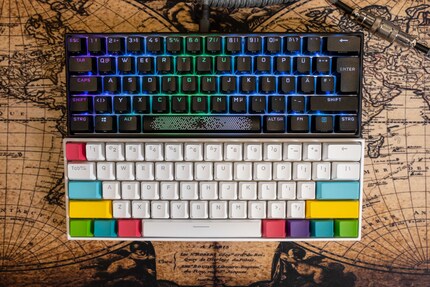 ... potrebbe facilmente passare per una copia dell'Anne Pro 2 (sotto). Entrambe sarebbero in layout ISO con un grande tasto Enter.