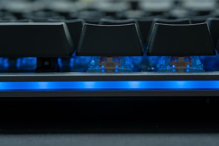 Grazie alla parte superiore trasparente degli interruttori, la luce traspare.