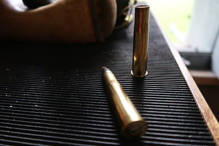 Si spara con un calibro minimo di 10,2 mm.