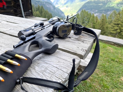La protezione dell'udito Peltor SportTac Hunting di 3M si dimostra valida anche durante la caccia.