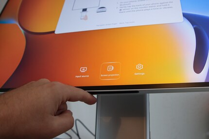 Basta toccare la Smart Bar.