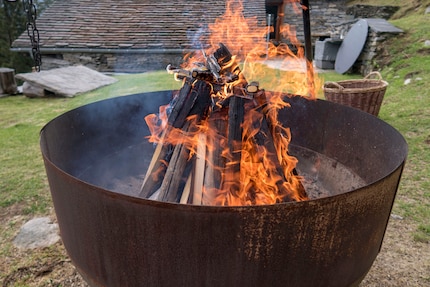 Il grill arde quasi ogni giorno.