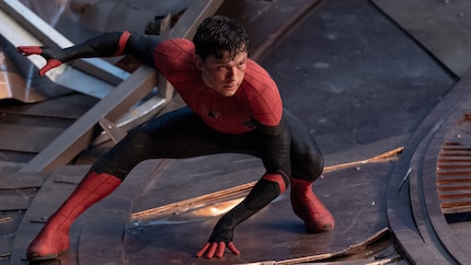 Finalmente il mondo torna a tirare colpi a Spider-Man – proprio come ha sempre fatto nei fumetti.
