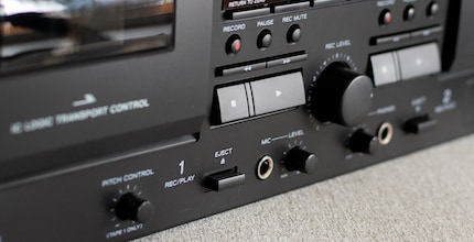 Pitch Control, ma nessuna ricerca di musica e riproduzione in una sola direzione: il Teac W-1200
