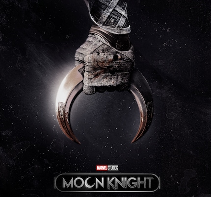 Lame insanguinate a forma di mezzaluna, la specialità di Moon Knight.