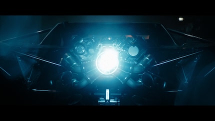 Die blaue Flamme des Batmobiles