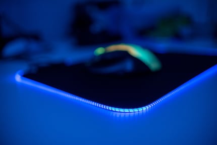 L'effetto LED è più luminoso negli angoli.