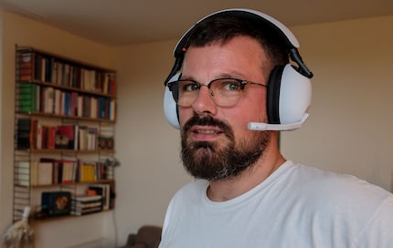 Sembrano grandi, ma sono molto comode. Ecco le cuffie H9.