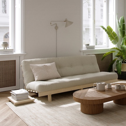 Dimensioni: 190 x 73 x 100 cm | Materiali: cotone, poliestere, legno di pino | Immagine: Karup Design