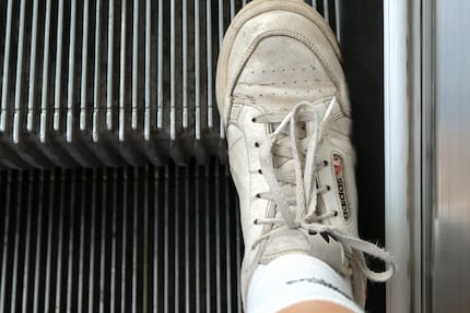 Ok, forse le scarpe non sono solo impolverate ma anche consumate.