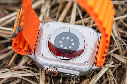 Con tutti i suoi sensori, l'Apple Watch può misurare l'ossigeno nel mio sangue oppure fare un ECG. Personalmente non ne ho bisogno, ma è comunque eccezionale.