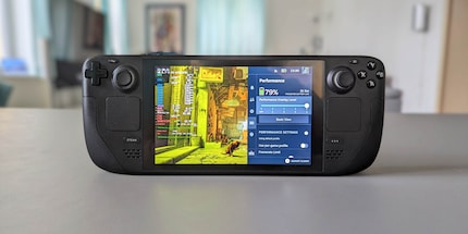 Performance menus are easily displayed.