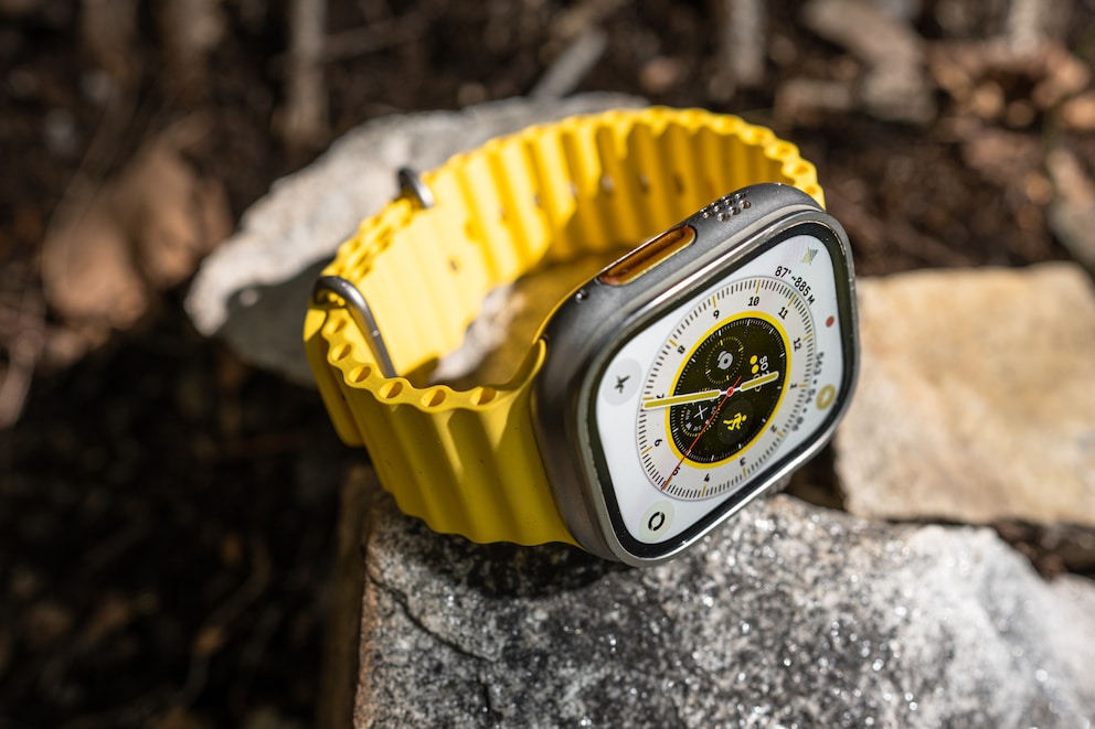 Per le immagini di questo test e per motivi estetici, ho utilizzato l'Ocean Band giallo brillante. Se fosse il mio orologio personale, preferirei il più discreto Alpine Loop grigio.