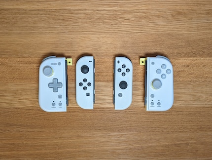 Rispetto ai Joy-Con, i controller Split Pad Compact non sono molto più grandi.