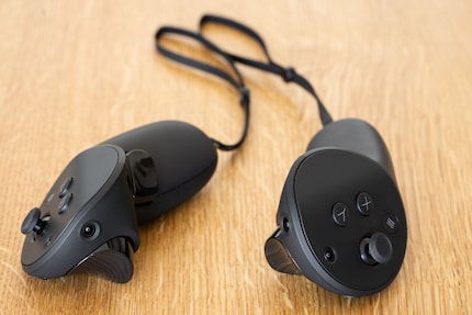 I controller dispongono anche di telecamere e processori e tracciano autonomamente.