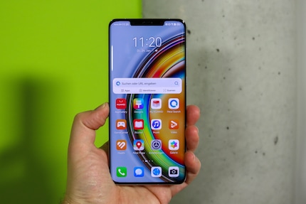 I lati lunghi e arrotondati mi disturbano meno sul Mate 50 Pro che sul Motorola Edge 30 Ultra.