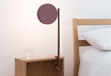 La lampada LED dimmerabile «W182 Pastille c2» fornisce una piacevole luce notturna. Foto: Wästberg