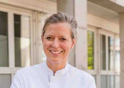 La dottoressa Friederike Wippermann è specializzata in medicina dello sport.