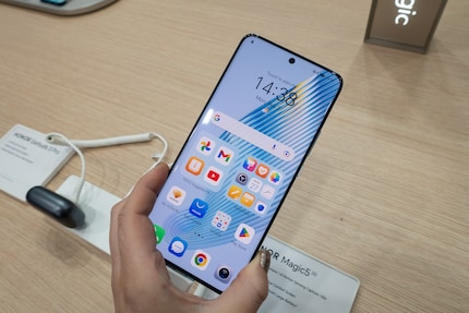 The new Honor Magic 5 is equipped with the Snapdragon 8 Gen 2.