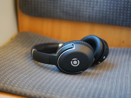 The logo is prominently emblazoned on the ear cups.