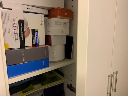 Chiuso in un armadietto in cantina: lontano dagli occhi, lontano dal cuore.