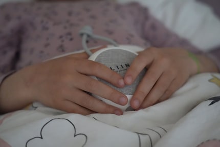 Con Snoozy tra le mani e la ninna nanna nelle orecchie, mia figlia si è addormentata.