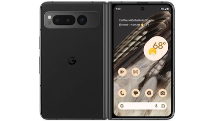 Il Pixel Fold dispiegato dall'esterno.