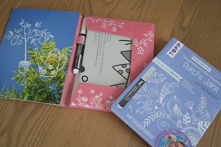 Two sets of spring-themed designs for that spring feeling.