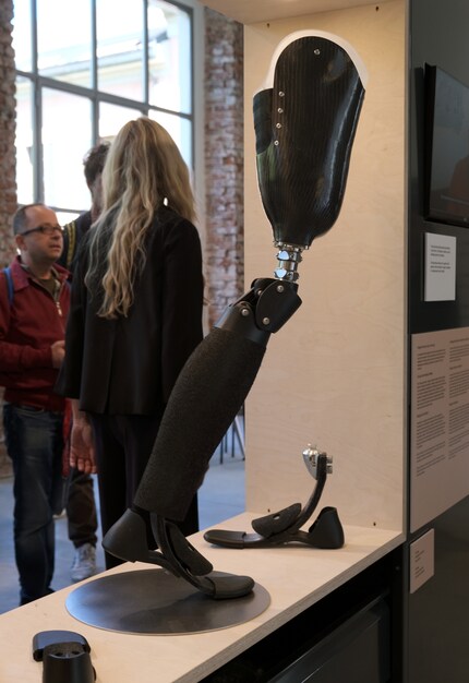 Un braccio robotico e una protesi di gamba sono già stati creati in questo modo.