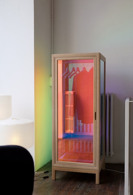 La giacca «del guardaroba Rainbow» di Time & Style è progettata per creare l'impressione di un arcobaleno.