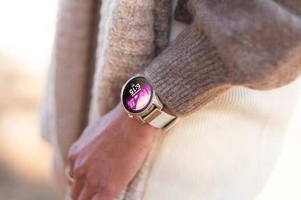 The Epix 2 Pro has a luminous AMOLED screen and is closer to traditional smartwatches.