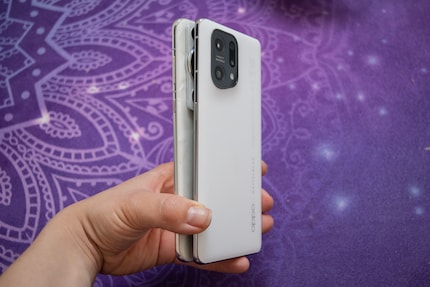 Il mio Oppo Find X5 assomiglia molto al Huawei P60 Pro...