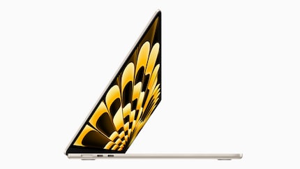 Il nuovo MacBook Air è spesso 11,5 millimetri. Sono 0,2 in più rispetto al modello da 13 pollici