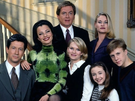 A proposito, l'attrice protagonista Fran Drescher è attualmente presidente del sindacato di attori e attrici e si trova proprio al centro dell'azione di sciopero.