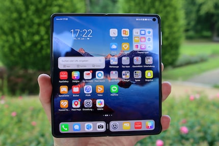 Huawei cerca di compensare la mancanza dei servizi Google con molte app preinstallate.