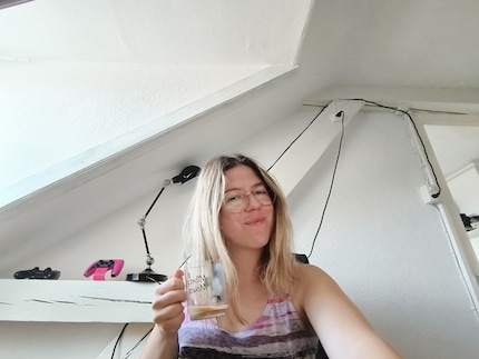 Ecco come appaio durante le videochiamate con il OnePlus Pad. L'immagine non è il massimo, ma la mia voce si sente bene.