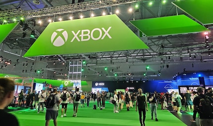 Lo stand Xbox è colossale.