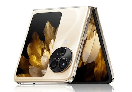 L'Oppo Find N3 Flip ha un modulo fotocamera rotondo.
