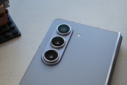 La disposizione delle fotocamere è semplice.