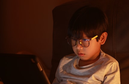 Too much screen time is bad for your eyes. In children especially, it leads to shortsightedness.
