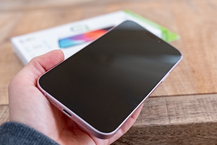 Il mio iPhone 15 Plus sembra ancora nuovo di zecca ed è quindi la superficie perfetta per una pellicola.
