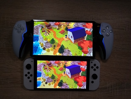 La Nintendo Switch offre un'immagine complessivamente più colorata e ad alto contrasto. Ma il Playstation Portal va piuttosto bene. Qui a confronto: il coloratissimo gioco indie «A Short Hike».