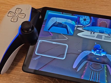 Quando tocco il display, appaiono dei touchpad virtuali a sinistra e a destra.
