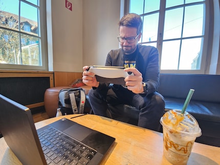 Con un hotspot 5G, lo streaming nel bar funziona ragionevolmente bene.
