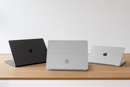 Anche il MacBook Pro può essere equipaggiato con l'M3 Max in entrambe le dimensioni. Il Surface non è disponibile con prestazioni superiori a quelle offerte dalla mia configurazione di prova.